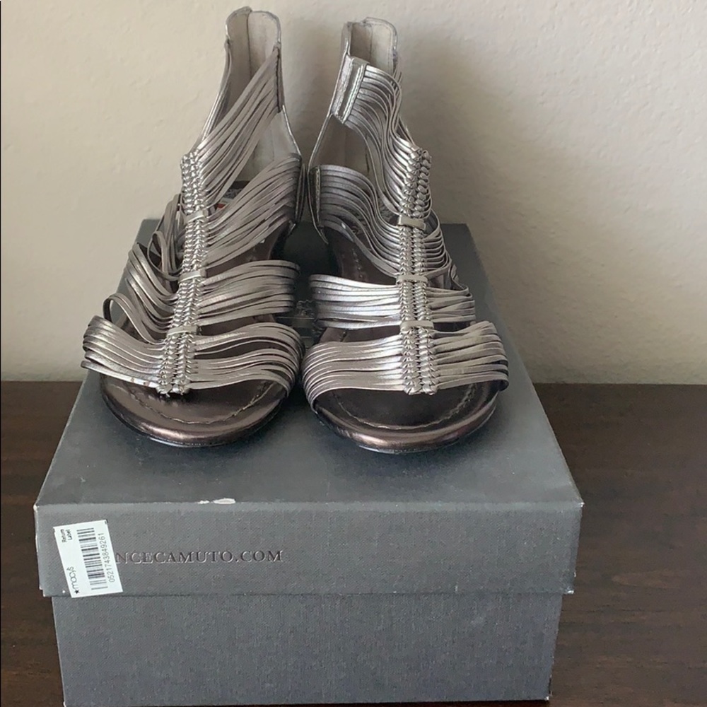 Vince camito silver metallic gladiator sandals 9.5